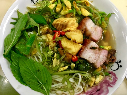 Tô bún cá đã làm nao lòng biết bao khách du lịch thập phương (Ảnh: ngoisao.net)