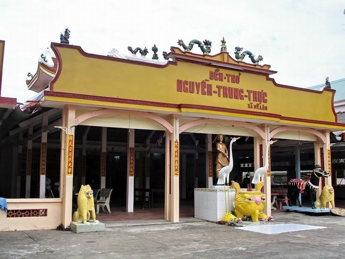 ĐỀN NGUYỄN TRUNG TRỰC